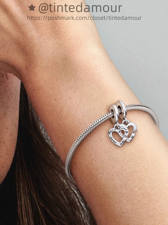 Pandora Linked Sister Hearts Split Dangle Charm - Picture 2 of 2